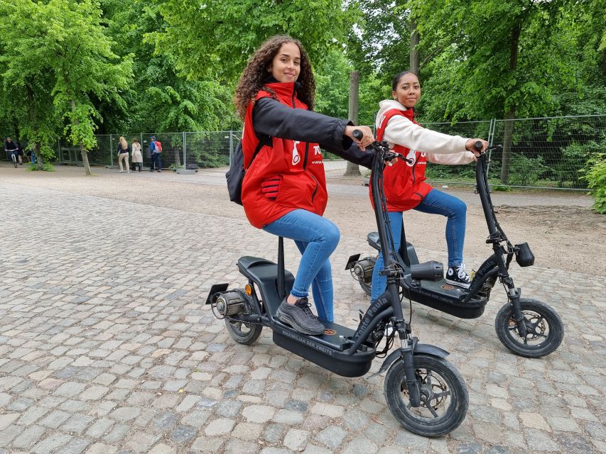 2-H Berlin: Top Sights Guided E-Scooter Tour - The Reichstag and the story of the fire