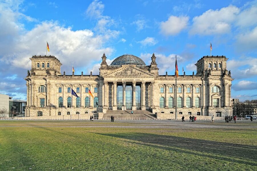 2-H Berlin: Top Sights Guided E-Scooter Tour - What $76 means in practical terms