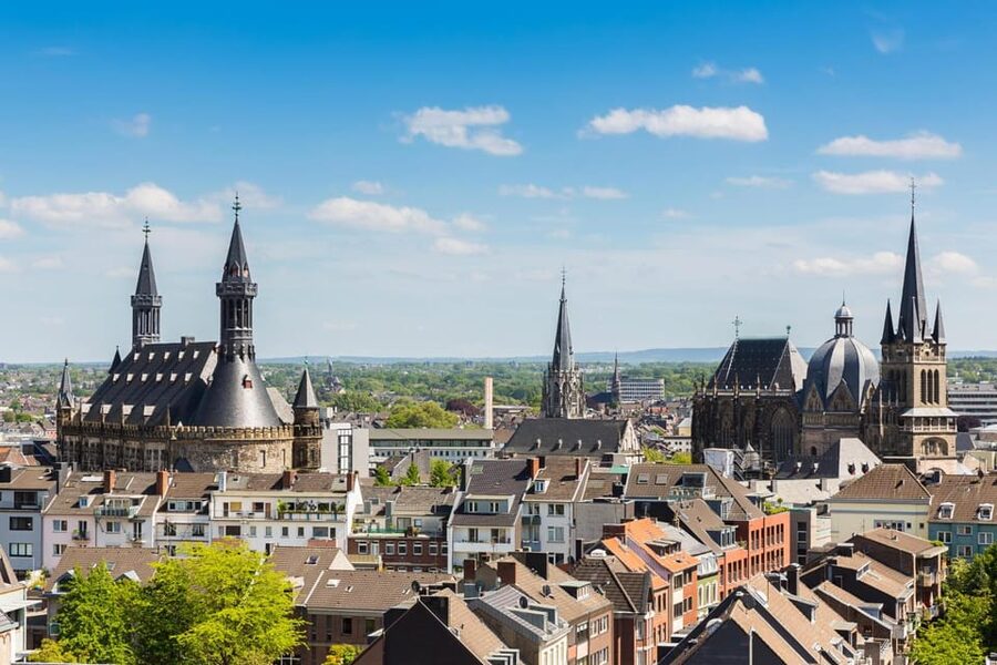 Aachen: Express Walk with a Local in 60 minutes - Who Will Get the Most From This Aachen Walk?