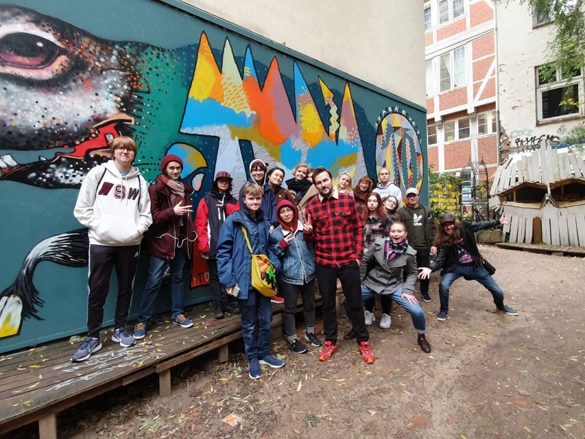 Alternative Hamburg / Street Art Private Tour - An urban greenhouse beside the city streets