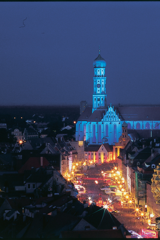 Augsburg: Illuminated Guided Evening Walking Tour - Group size, pace, and comfort