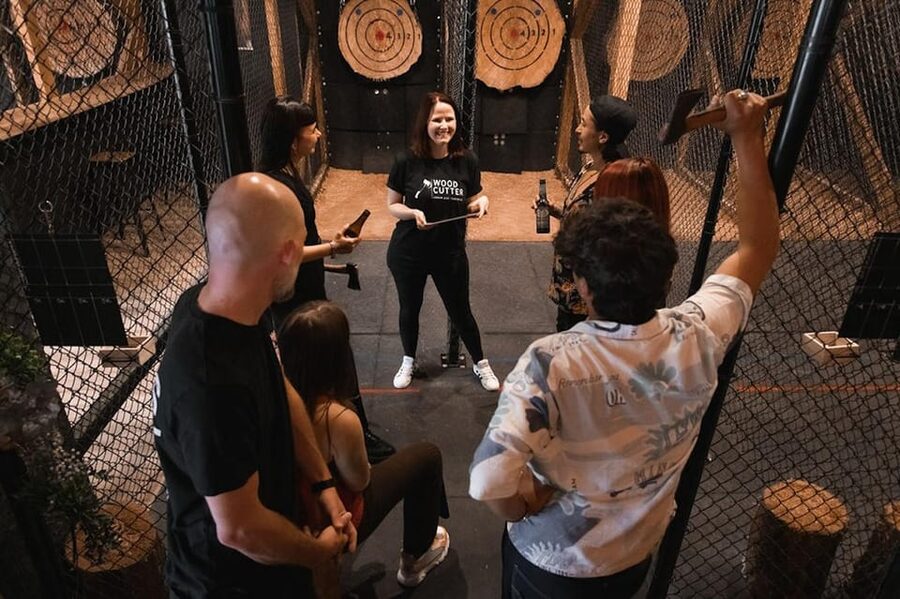 AXE THROWING EXPERIENCE IN BERLIN - The first 10 minutes: safety before the first throw