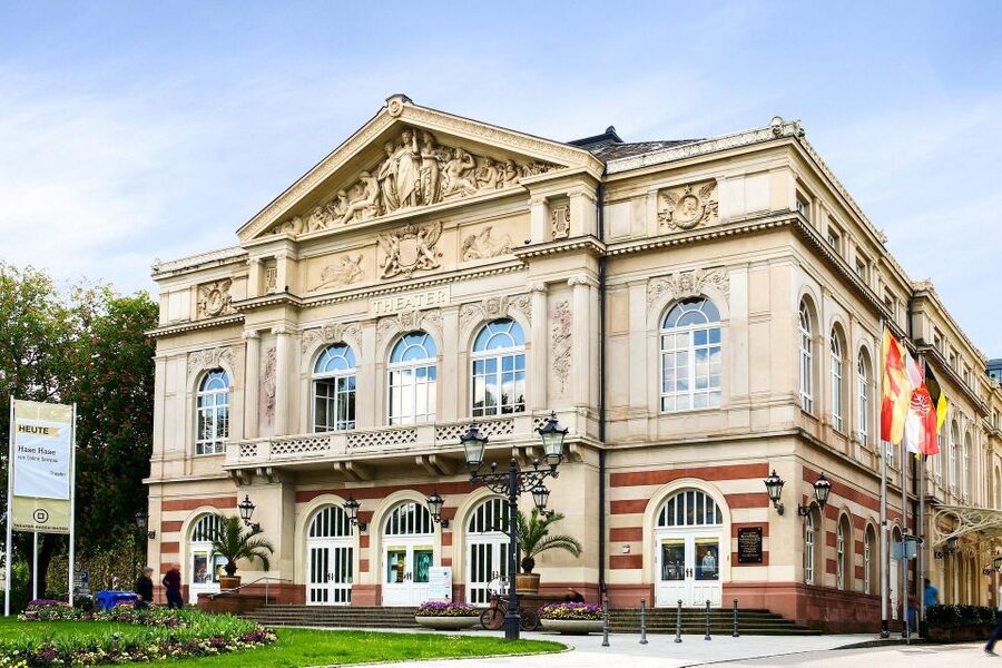 Baden-Baden: Private Walking Tour With A Professional Guide - From spa town to Summer Capital of Europe