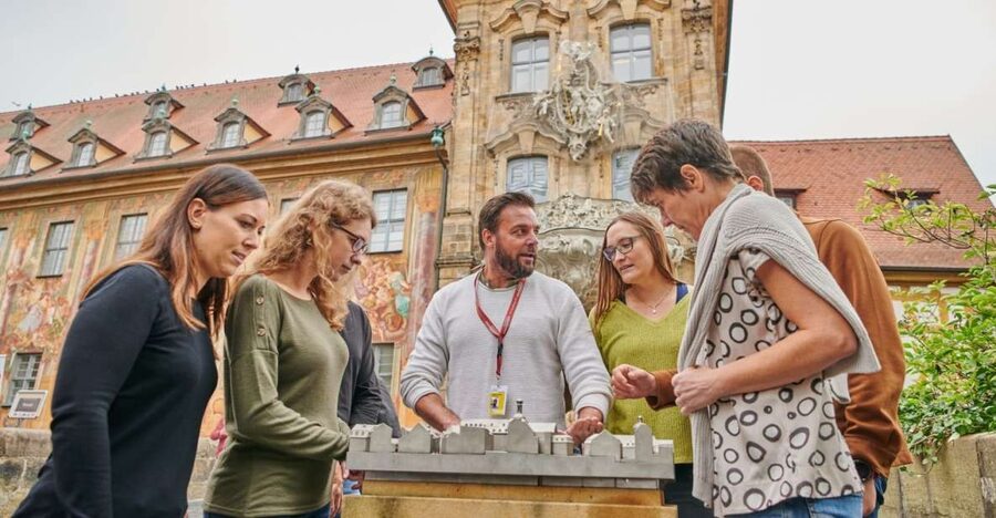 Bamberg: Guided Walking Tour - The cathedral area, seen from outside