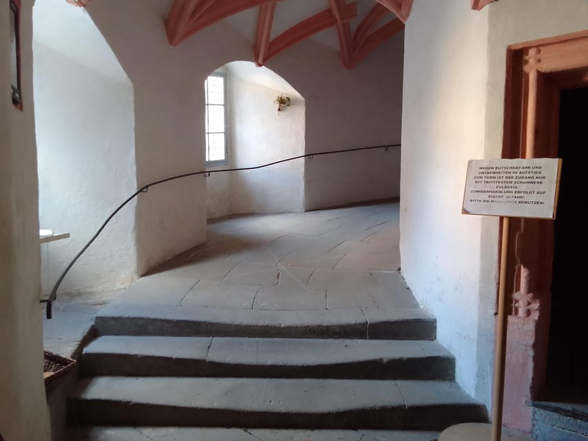 Bayreuth: Christmas city tour in German - The castle tower climb and city views