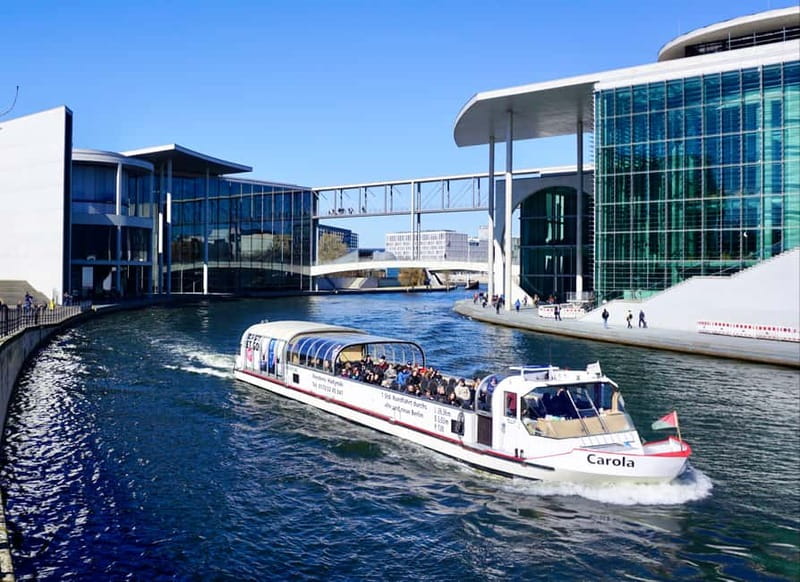 Berlin: 1-Hour Boat Tour with Bilingual Live Guide - The route from Nikolaiviertel to Museum Island