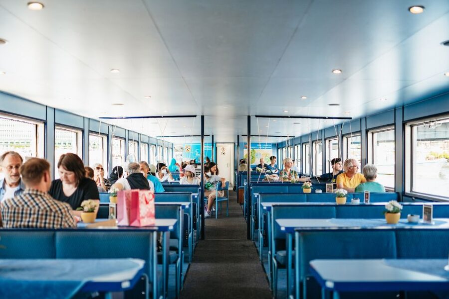 Berlin: 1-Hour City Tour by Boat with Guaranteed Seating - Key points to know before boarding