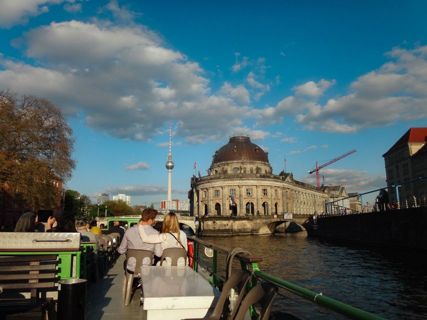 Berlin: 2.5-Hour East Side Boat Cruise with Commentary - Treptow Harbor, Badeschiff, and Molecule Man