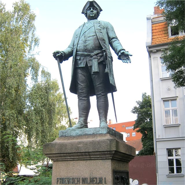 Berlin: 2.5-Hour Neighborhood Tour of Neukölln - Who should book this Neukölln walk?