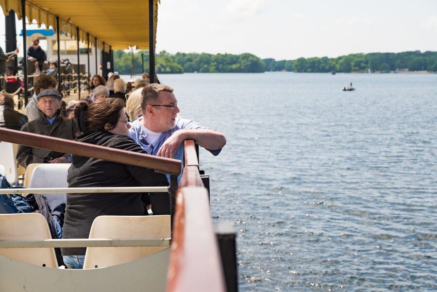 Berlin: 2-Hour Lake Oberhavel Cruise from Tegel - Service, comfort, and the relaxed atmosphere