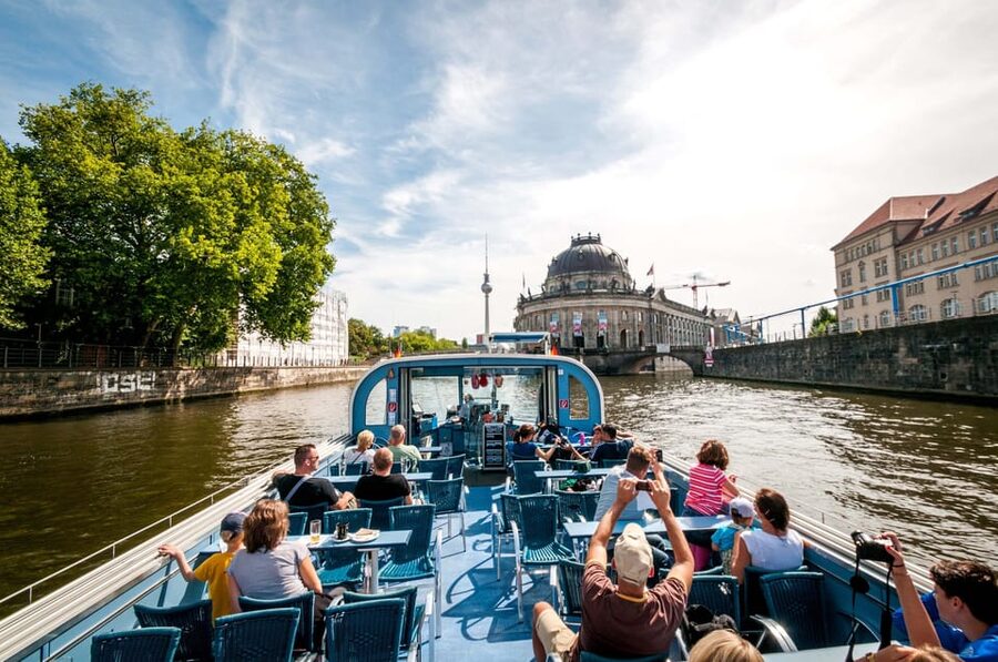 Berlin: 3.25-Hour Spree & Landwehrkanal Boat Tour - Is $38 good value for 195 minutes?