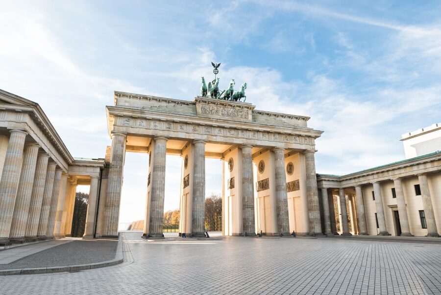 Berlin: 3-H Top Sights Guided E-Scooter Tour - The Holocaust Memorial and the Weight of the Past