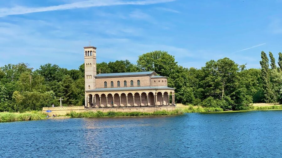 Berlin: 7 Lakes Boat Tour through the Havel Landscape - Babelsberg Palace and the Potsdam Havel