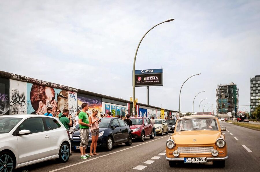 Berlin: 75-minute Trabi Safari - Oberbaum Bridge and the convoy experience