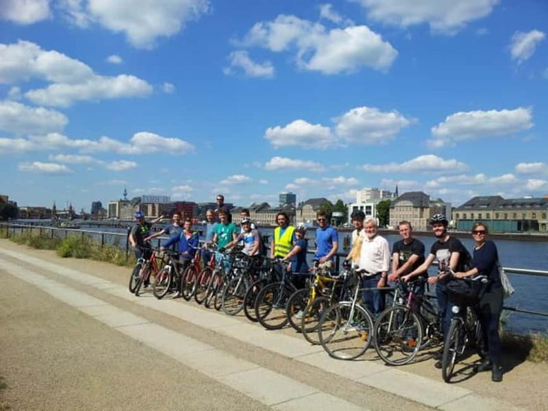 Berlin: Alternative Berlin Bike Tour - Key points at a glance
