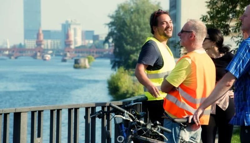 Berlin: Alternative Berlin Bike Tour - Guides who bring the city to life