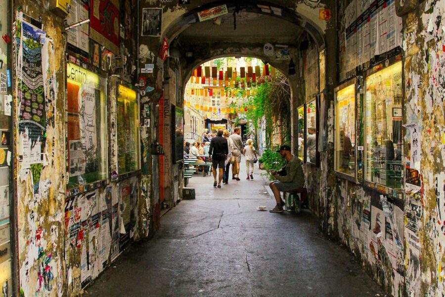 Berlin: Alternative Berlin Walking Tour - Why this Berlin walking tour feels different