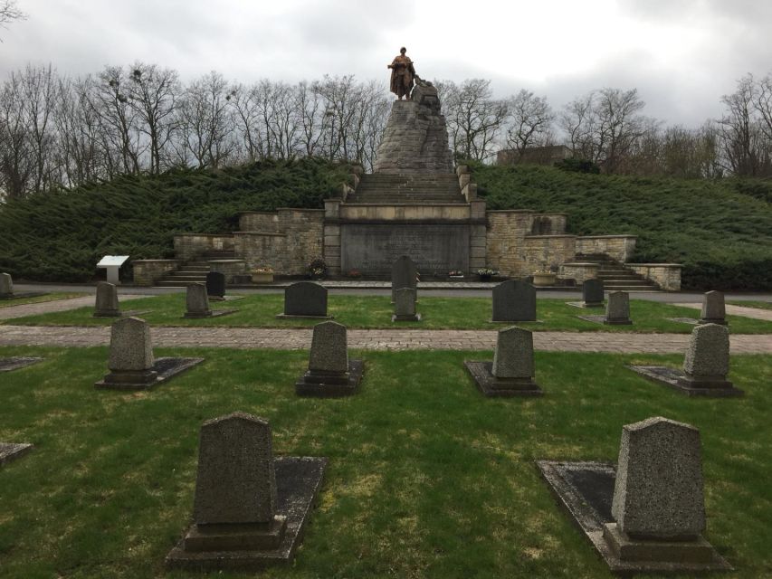 Berlin: Battle for Seelow Heights WW2 tour -Clash of Titans - Key points to know before you book