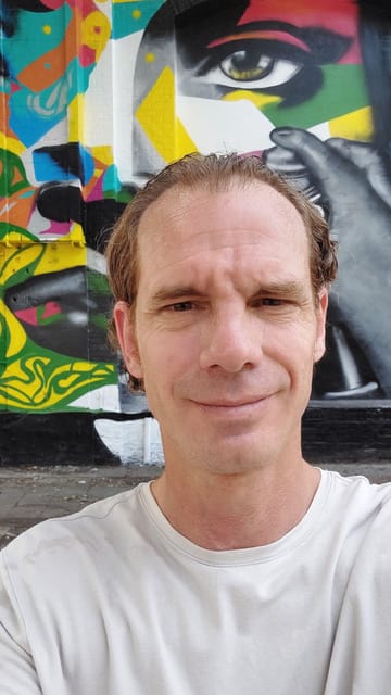 Berlin: Berlin Wall & East Side Gallery Walking Tour - Photography tips that add real value