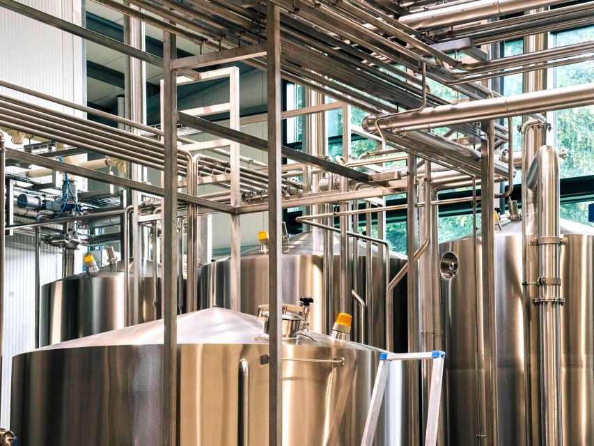 Berlin: Berliner Berg Brewery Tour with Beer Tasting - Why this small brewery visit works well