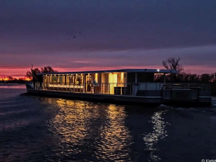 Berlin Boat Tour | Sunset Tour with Solar Ship | Sightseeing Spree - Timing and arrival advice that matters