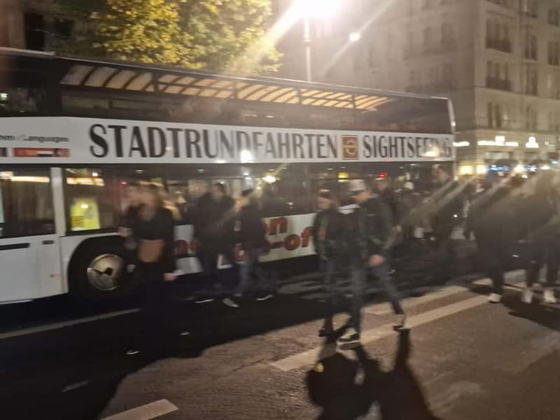 Berlin: Bus Tour by Night with Live Commentary - What the live commentary adds