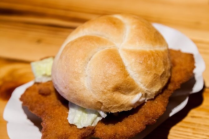 Berlin Center Food Tour with 8+ Authentic Local Tastings - Starting among courtyards, murals, and Berliner doughnuts