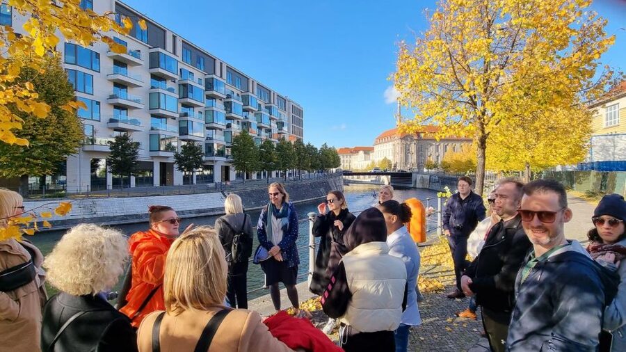 Berlin: Charité Hospital History Walking Tour - Starting at Robert-Koch-Platz with a plague story