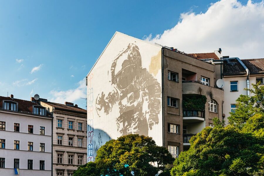 Berlin: City Street Art Guided Walking Tour - What the three-hour pace feels like