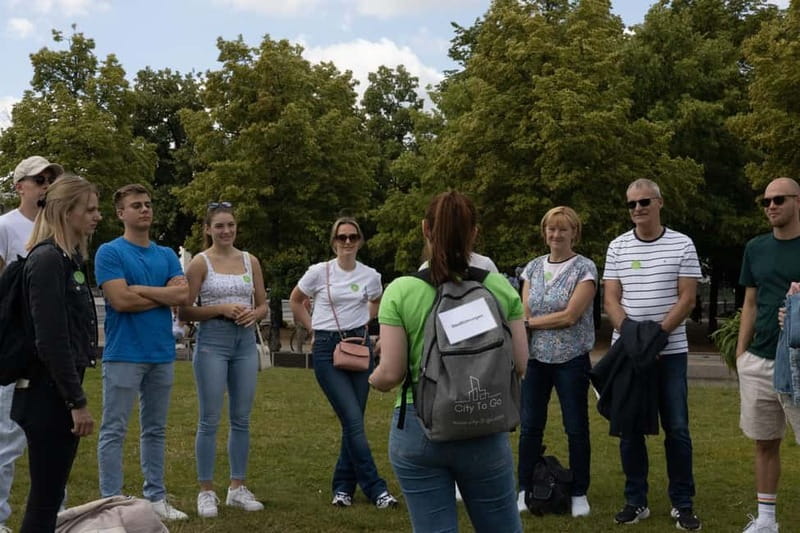 Berlin: City tour - Best of Berlin - What the guiding style adds