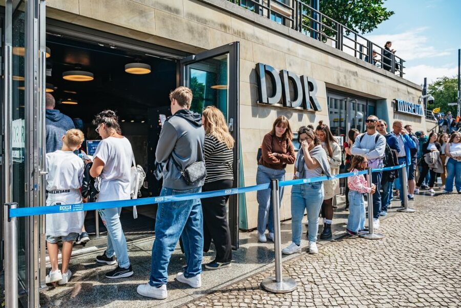 Berlin: DDR Museum Tickets - A museum you can open, touch, and operate