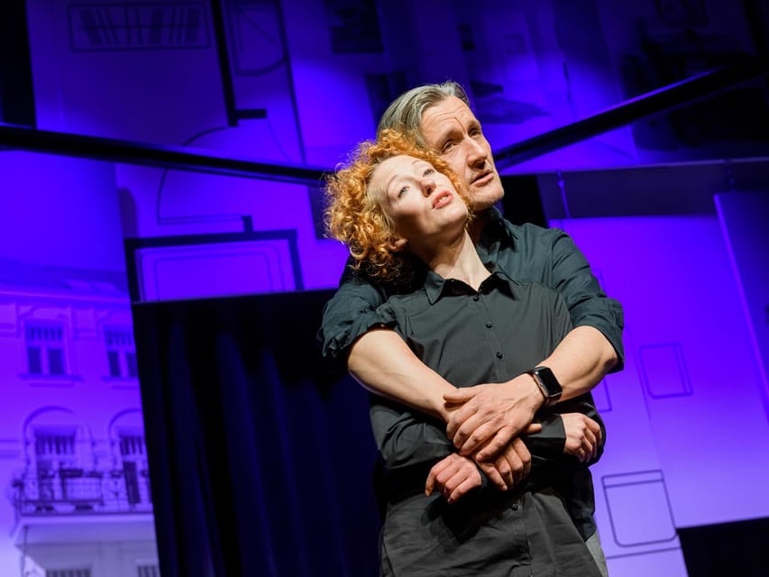 Berlin: DISTEL - The capital cabaret - What DISTEL offers that a standard comedy night does not