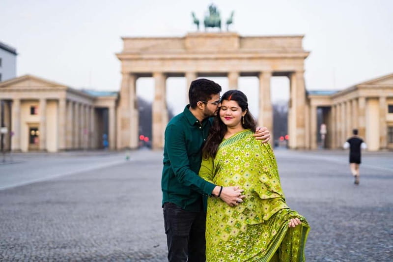 Berlin: Early Morning Private Photoshoot to avoid the Crowd - What the photographer adds