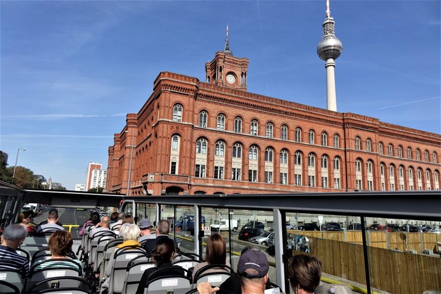 Berlin: East and West Hop-On Hop-Off Bus Tour - Checkpoint Charlie and the former border