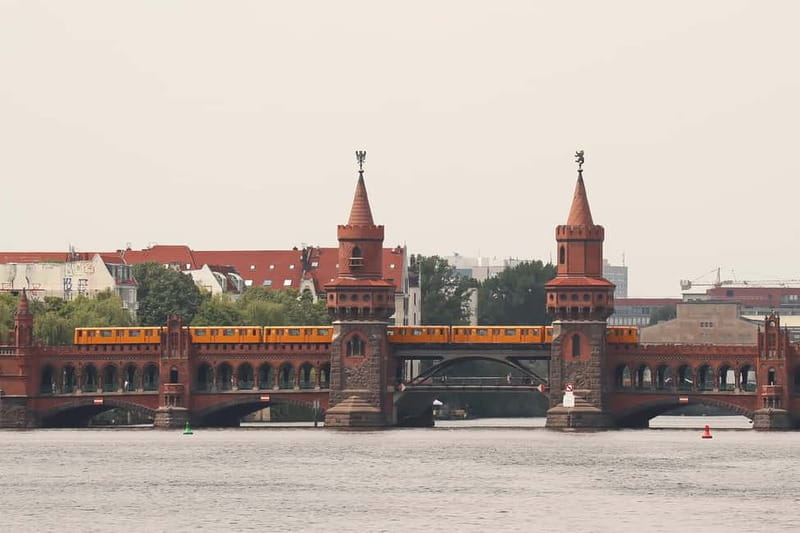 Berlin: East Side Gallery Spree Cruise in a Solar Catamaran - Key points to know before you go