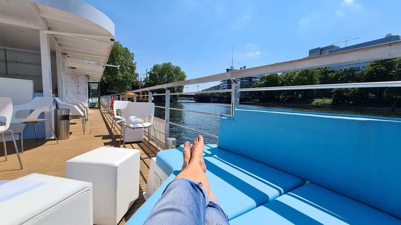 Berlin: East Side Gallery Spree Cruise in a Solar Catamaran - Treptower Park and the greener side of Berlin