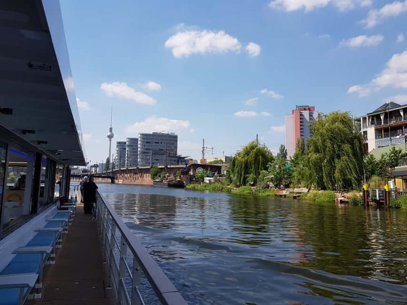 Berlin: East Side Gallery Spree Cruise in a Solar Catamaran - Boarding at Jannowitzbrücke