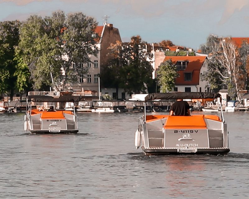 Berlin: Electric Boat Rental for self-driving 2 hrs - Key points at a glance