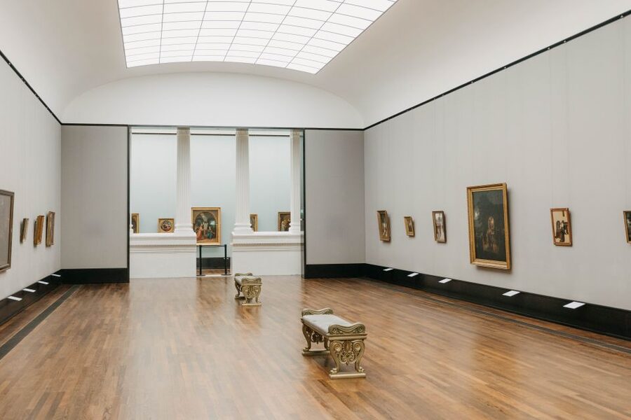 Berlin: Entry to Alte Nationalgalerie - French Impressionism and the Light-Filled Rooms