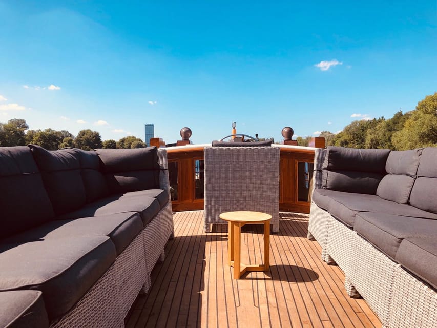 Berlin: Evening Yacht Cruise with Aperitif & Dinner Upgrade - FAQ