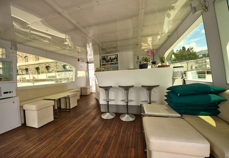 Berlin: Exclusive Boat Tour on a Solar-Powered Catamaran - Seating, weather, and comfort
