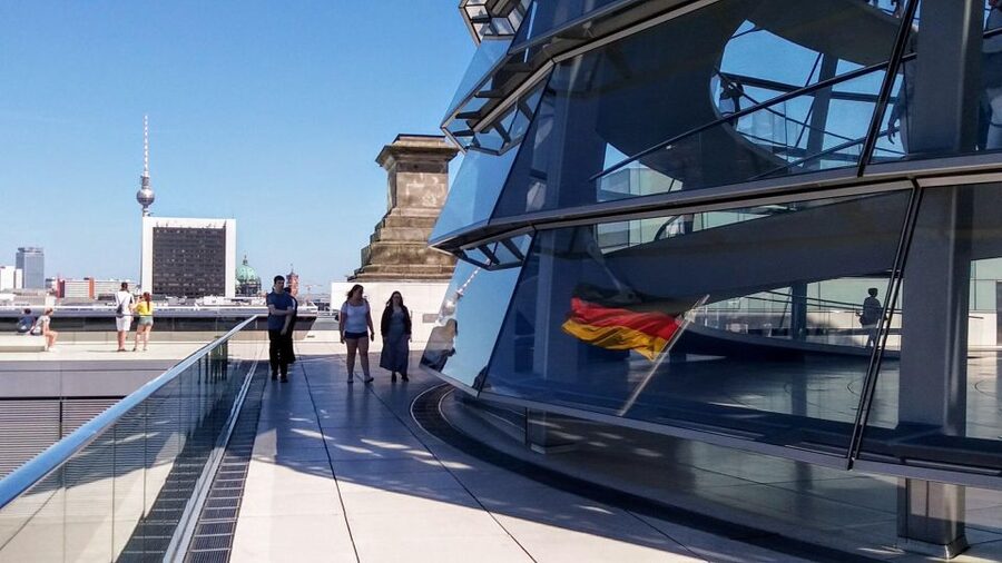 Berlin: Government District Tour and Reichstag Dome Visit - Why this Berlin government tour works