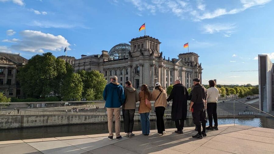 Berlin: Government Quarter Tour and Reichstag Dome Visit - Key points to know before booking