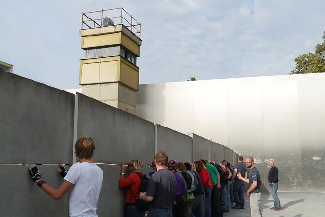 Berlin: Guided Bike Tour of the Berlin Wall and Third Reich - Nazi-era sites and the remains of a bunker