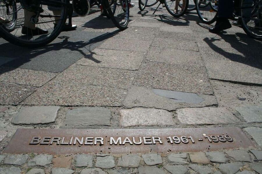 Berlin: Guided Bike Tour of the Berlin Wall and Third Reich - Group size, languages, and private tours