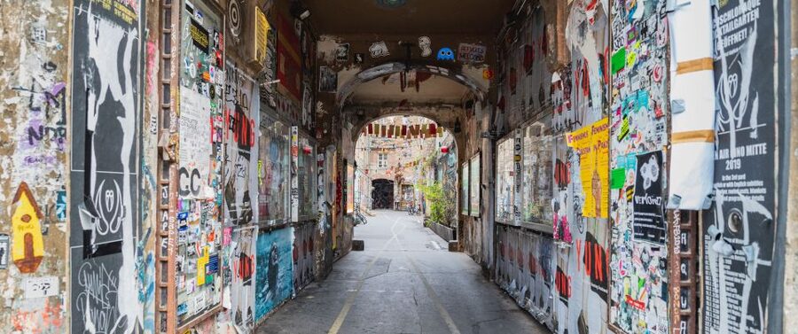 Berlin: Hidden Backyards Guided Walking Tour - Haus Schwarzenberg: Berlin with rough edges