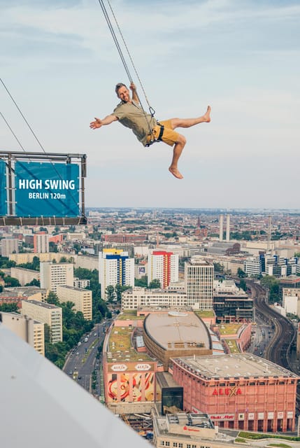 Berlin: Highest Swing in Europe - Arriving above Alexanderplatz