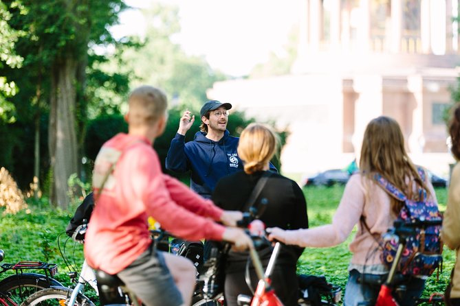 Berlin Highlights: 3-Hour Bike Tour - Bebelplatz and Prussian Berlin