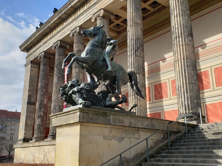 Berlin: Highlights of the City - a Private Bus Tour - Key points at a glance