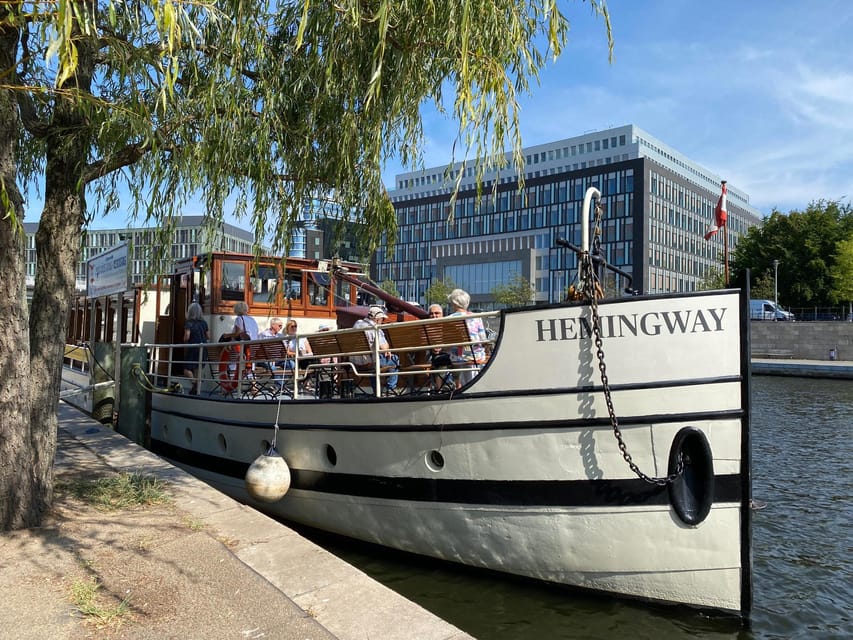 Berlin: Historic Boat Sightseeing City Center Tour - Berlin Cathedral and Museum Island from the water